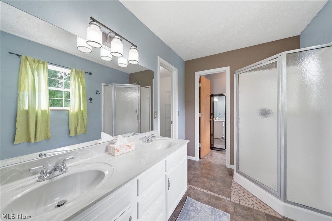 1970 Cherrywood Lane Akron OH 44312