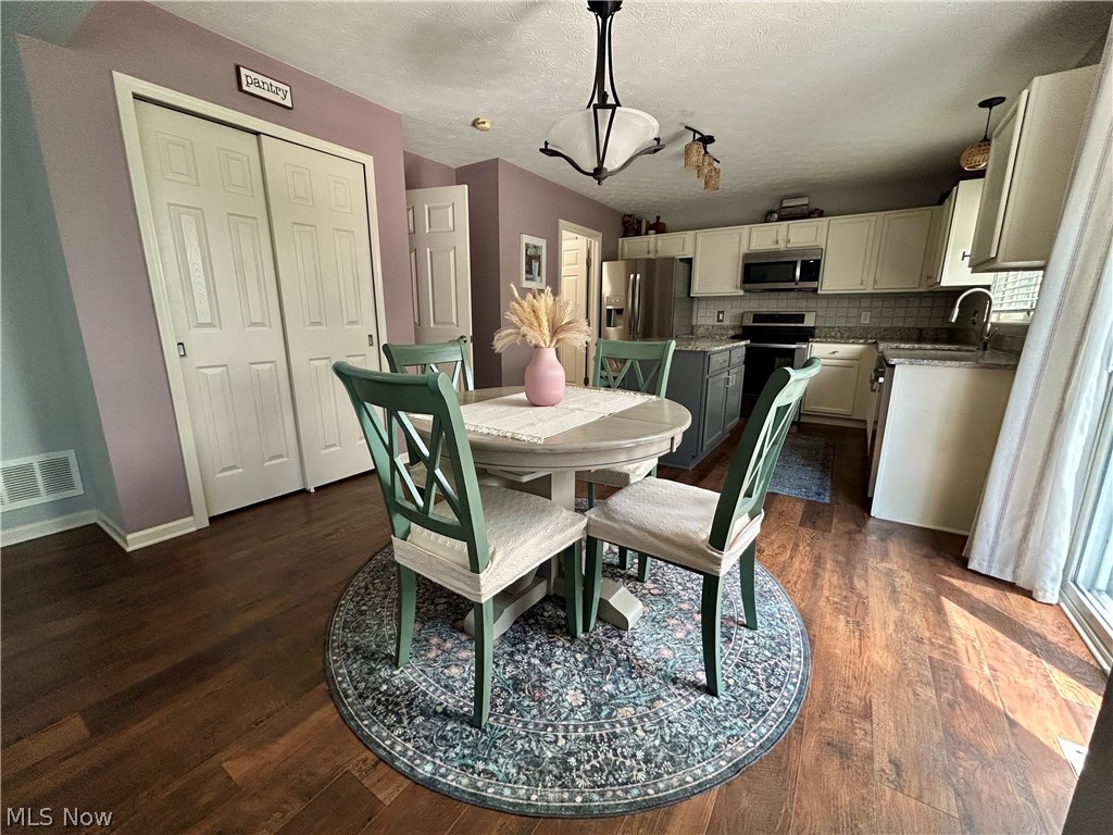 615 Cornell Drive Broadview Heights OH 44147