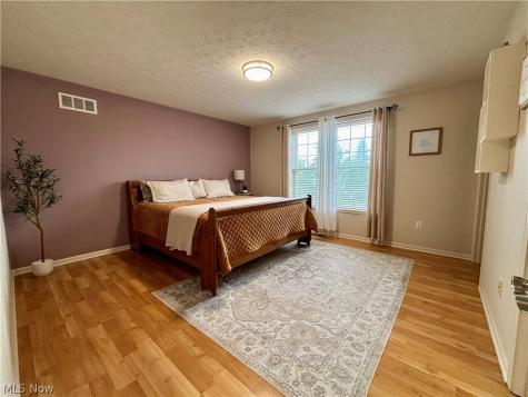 615 Cornell Drive Broadview Heights OH 44147