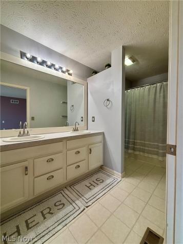 615 Cornell Drive Broadview Heights OH 44147