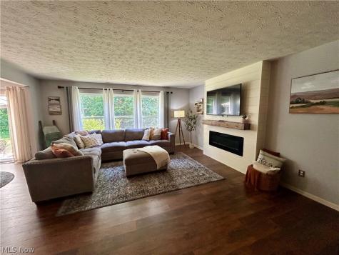 615 Cornell Drive Broadview Heights OH 44147