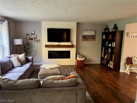 615 Cornell Drive Broadview Heights OH 44147