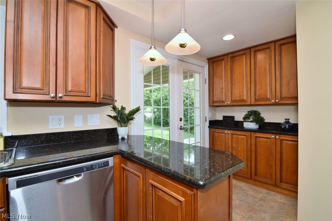 3857 Meadowbrook Boulevard University Heights OH 44118