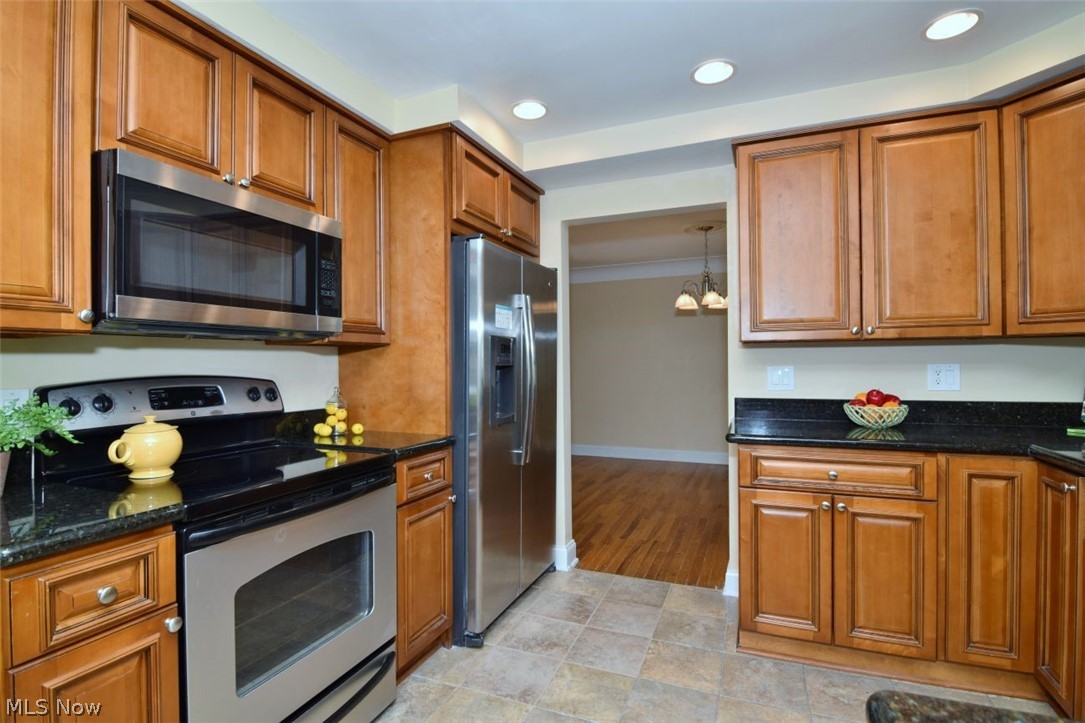 3857 Meadowbrook Boulevard University Heights OH 44118