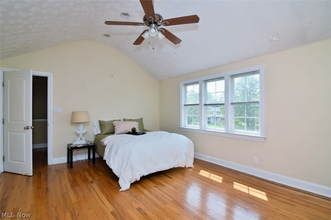 3857 Meadowbrook Boulevard University Heights OH 44118