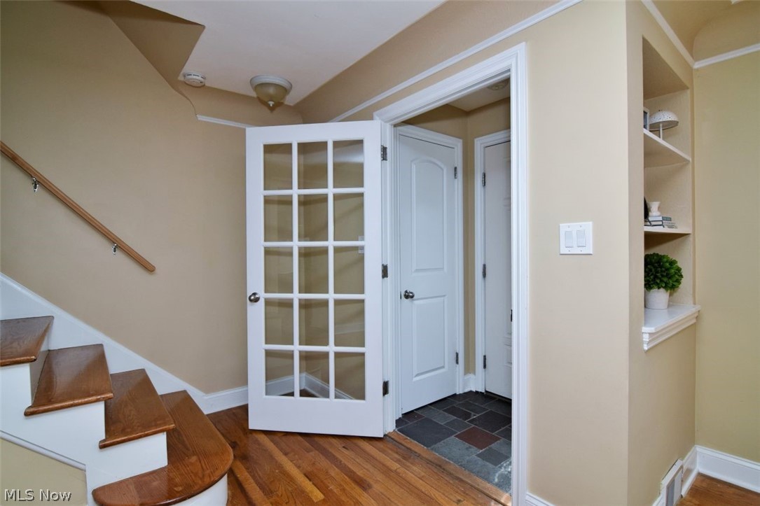 3857 Meadowbrook Boulevard University Heights OH 44118