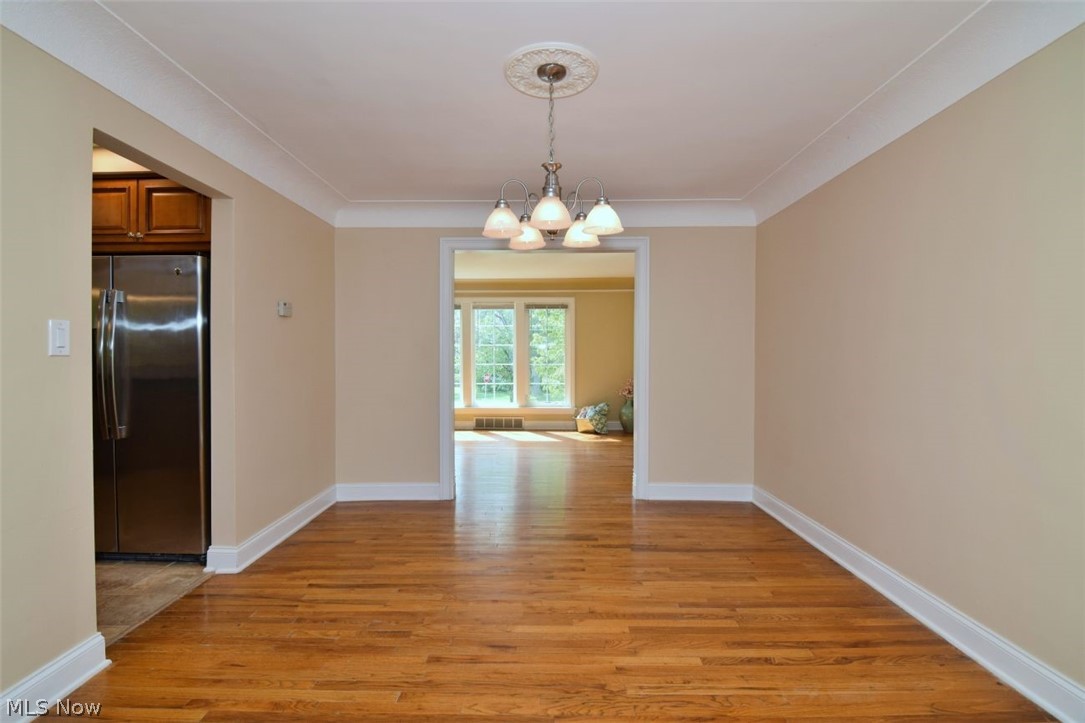 3857 Meadowbrook Boulevard University Heights OH 44118