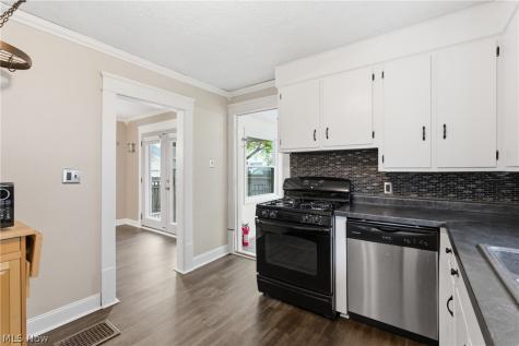 103 Fenton Avenue Mogadore OH 44260