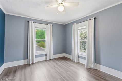 103 Fenton Avenue Mogadore OH 44260