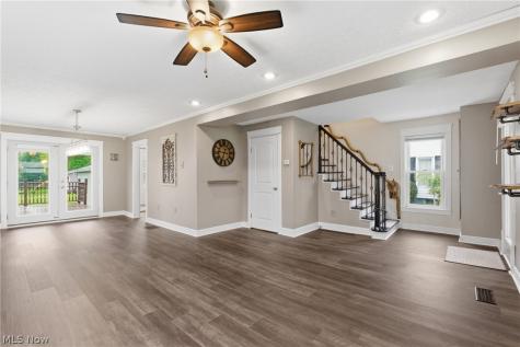 103 Fenton Avenue Mogadore OH 44260