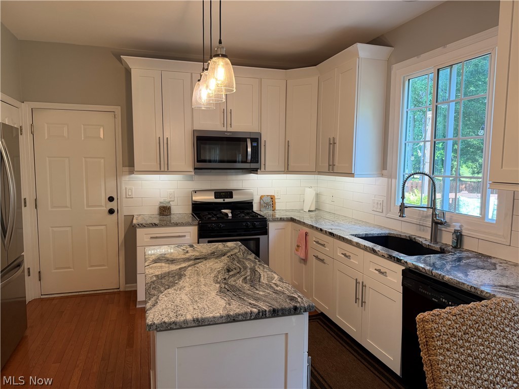 19465 Blue Spruce Drive Strongsville OH 44149