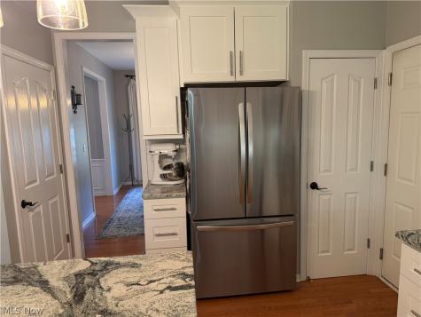 19465 Blue Spruce Drive Strongsville OH 44149