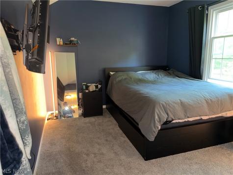 19465 Blue Spruce Drive Strongsville OH 44149