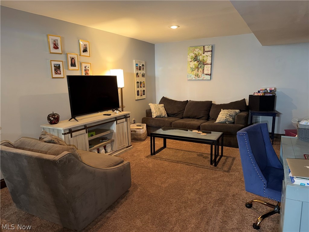 19465 Blue Spruce Drive Strongsville OH 44149