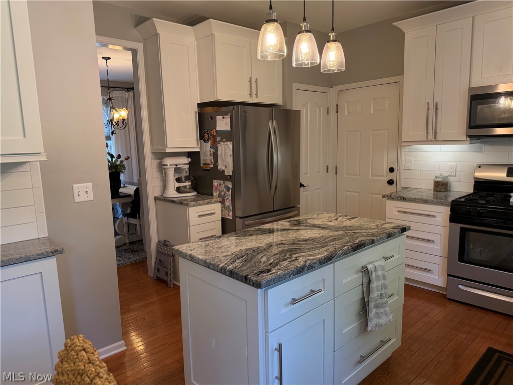 19465 Blue Spruce Drive Strongsville OH 44149
