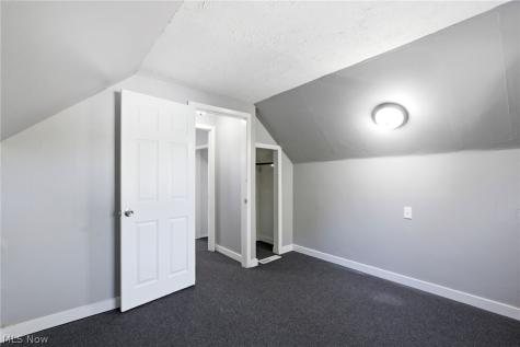 4469 E 154th Street Cleveland OH 44128