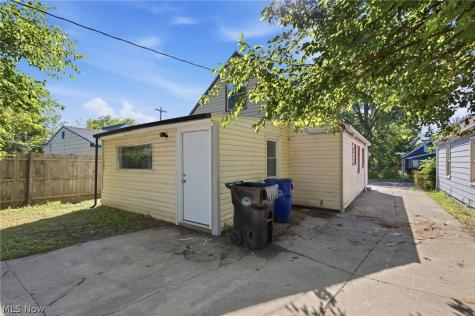 4469 E 154th Street Cleveland OH 44128