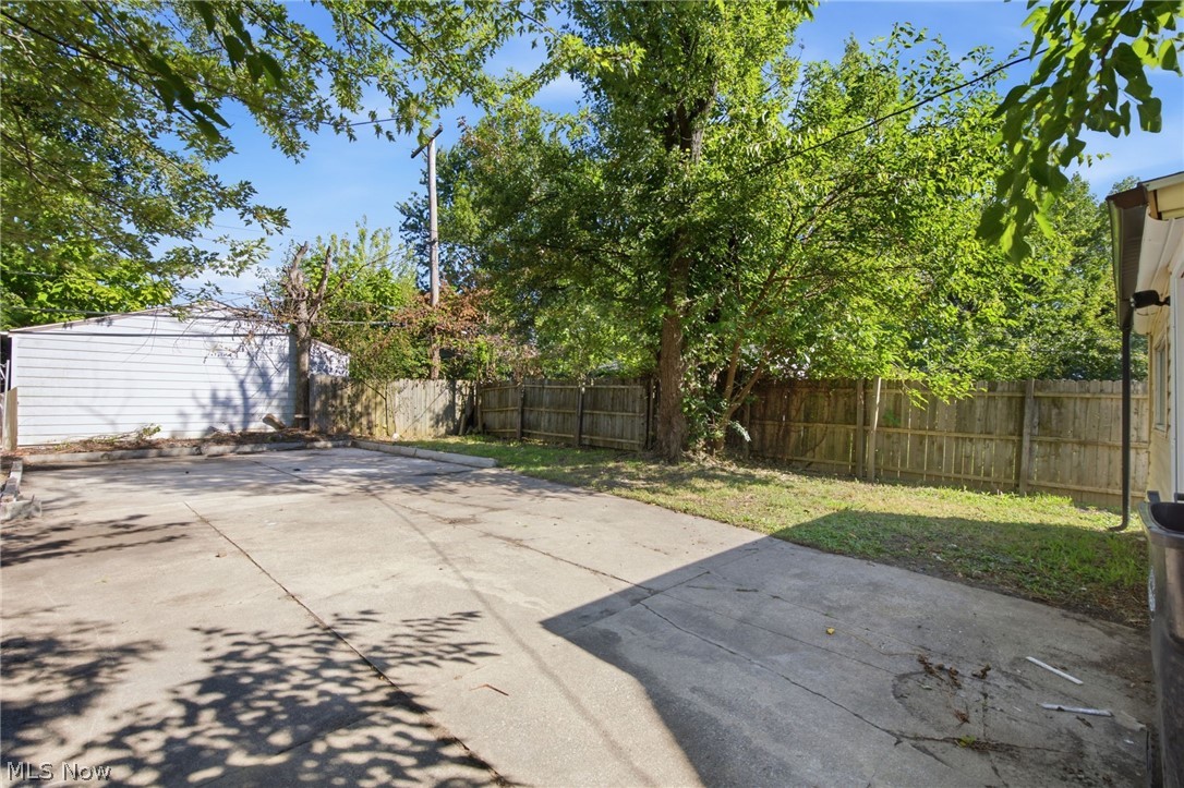 4469 E 154th Street Cleveland OH 44128