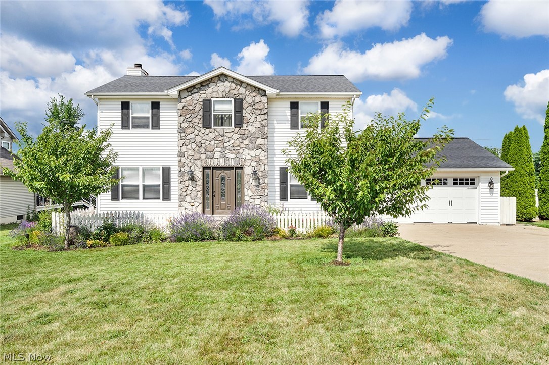 144 Hawkins Lane Columbiana OH 44408