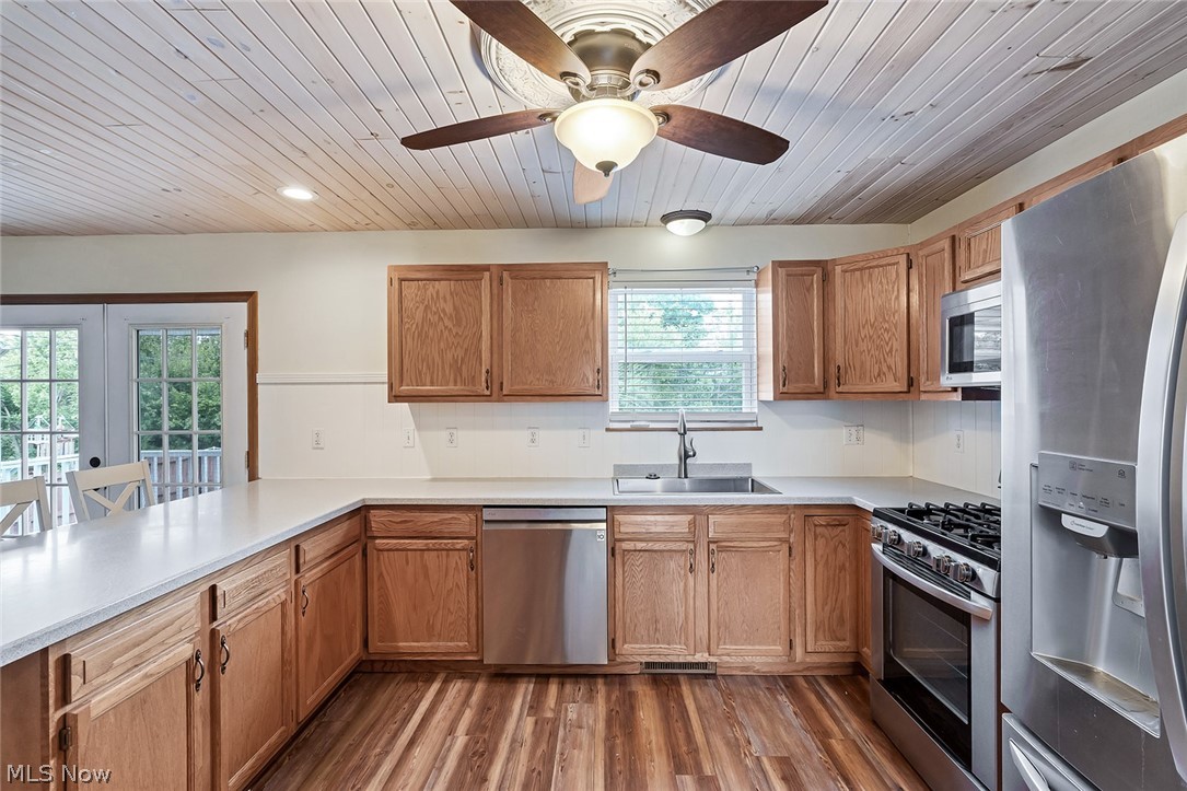 144 Hawkins Lane Columbiana OH 44408
