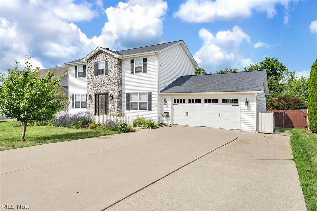 144 Hawkins Lane Columbiana OH 44408