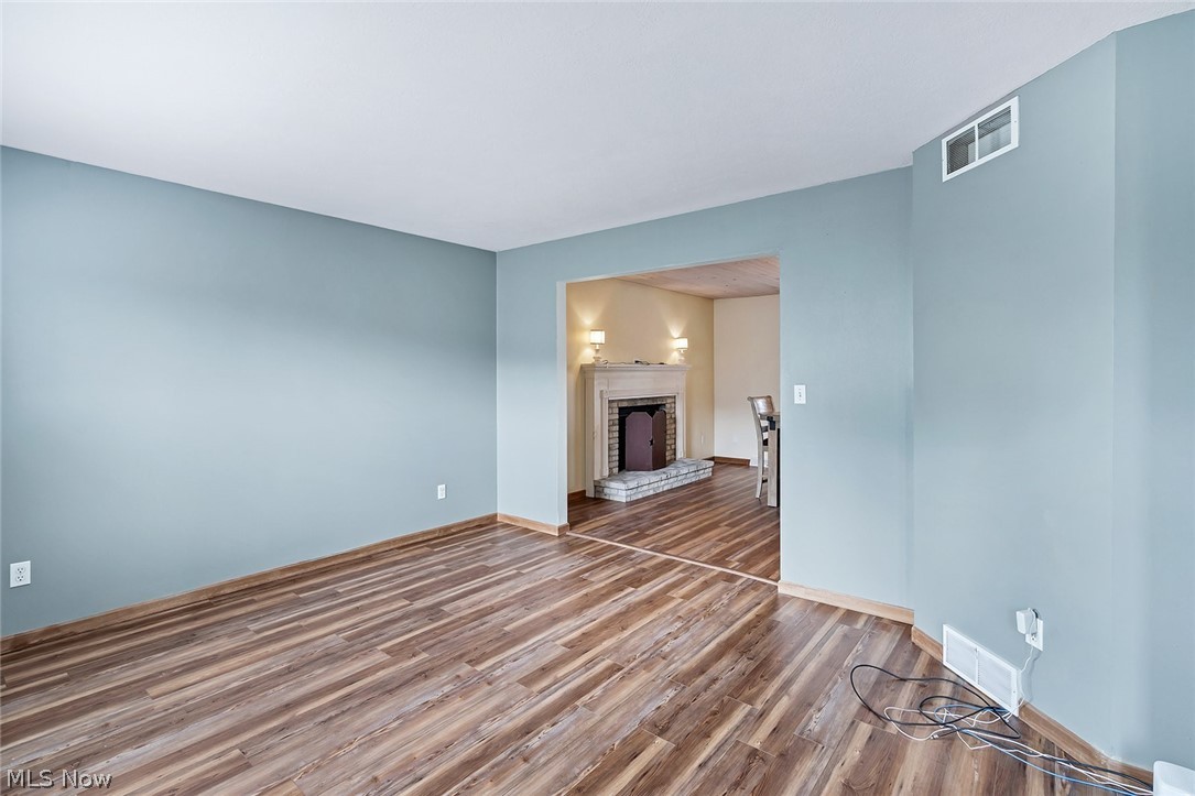 144 Hawkins Lane Columbiana OH 44408