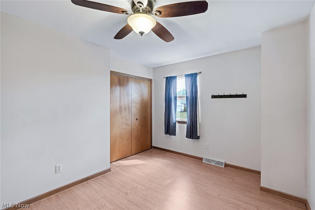 144 Hawkins Lane Columbiana OH 44408