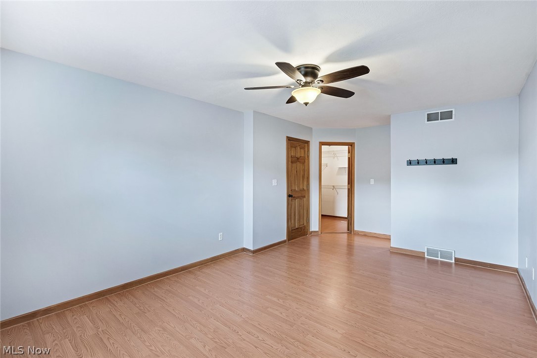 144 Hawkins Lane Columbiana OH 44408