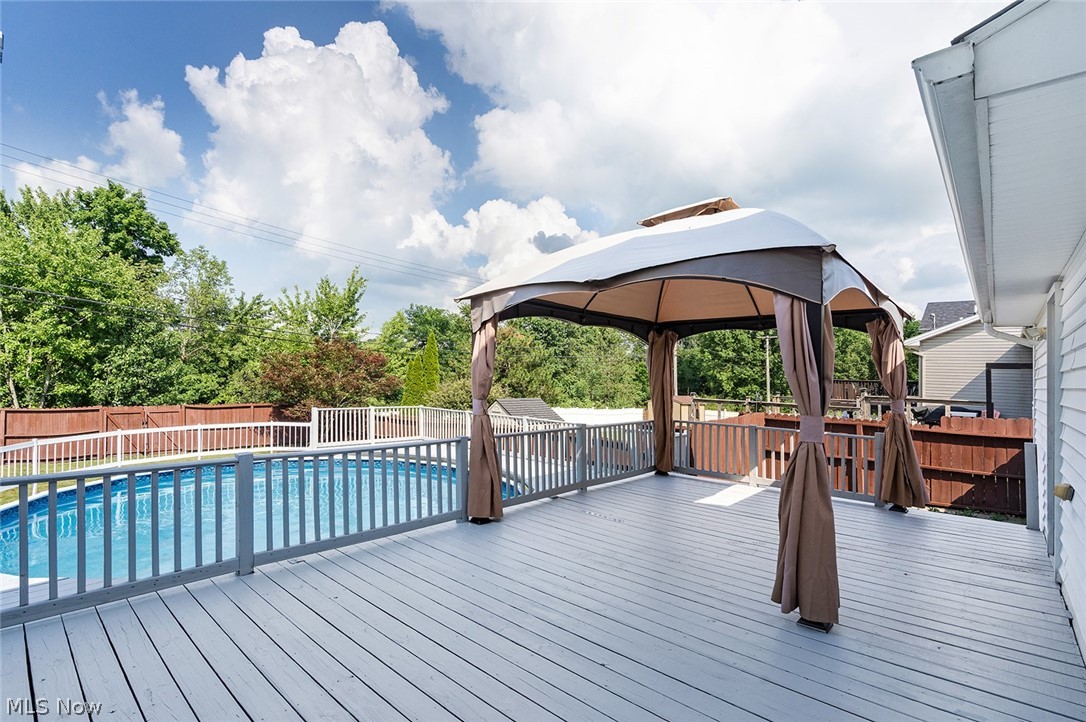 144 Hawkins Lane Columbiana OH 44408