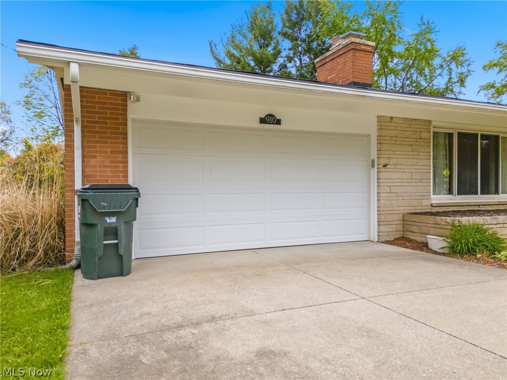 910 Marquardt Avenue NW North Canton OH 44720