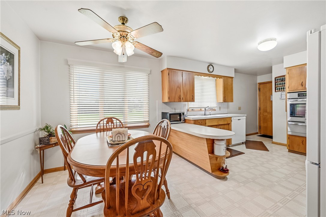 5172 Calla Avenue NW Warren OH 44483