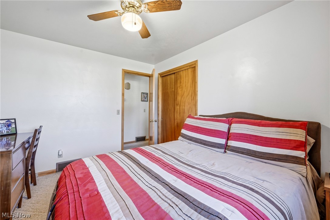 5172 Calla Avenue NW Warren OH 44483