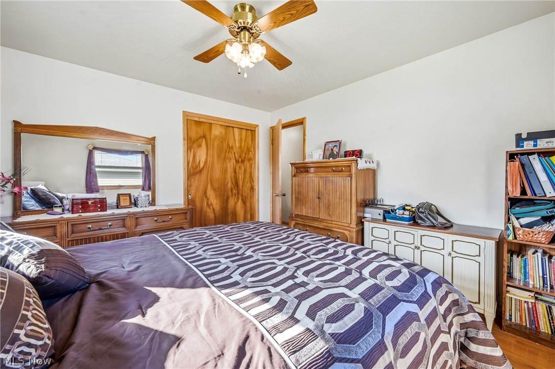 5172 Calla Avenue NW Warren OH 44483