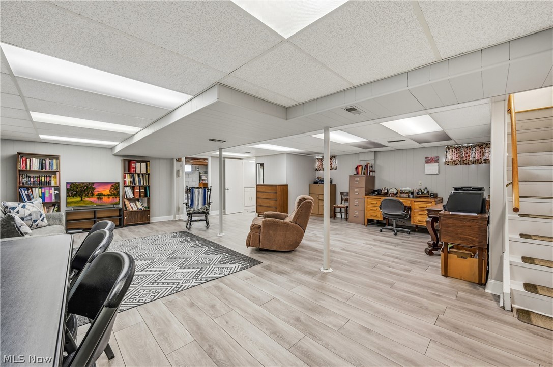 5172 Calla Avenue NW Warren OH 44483