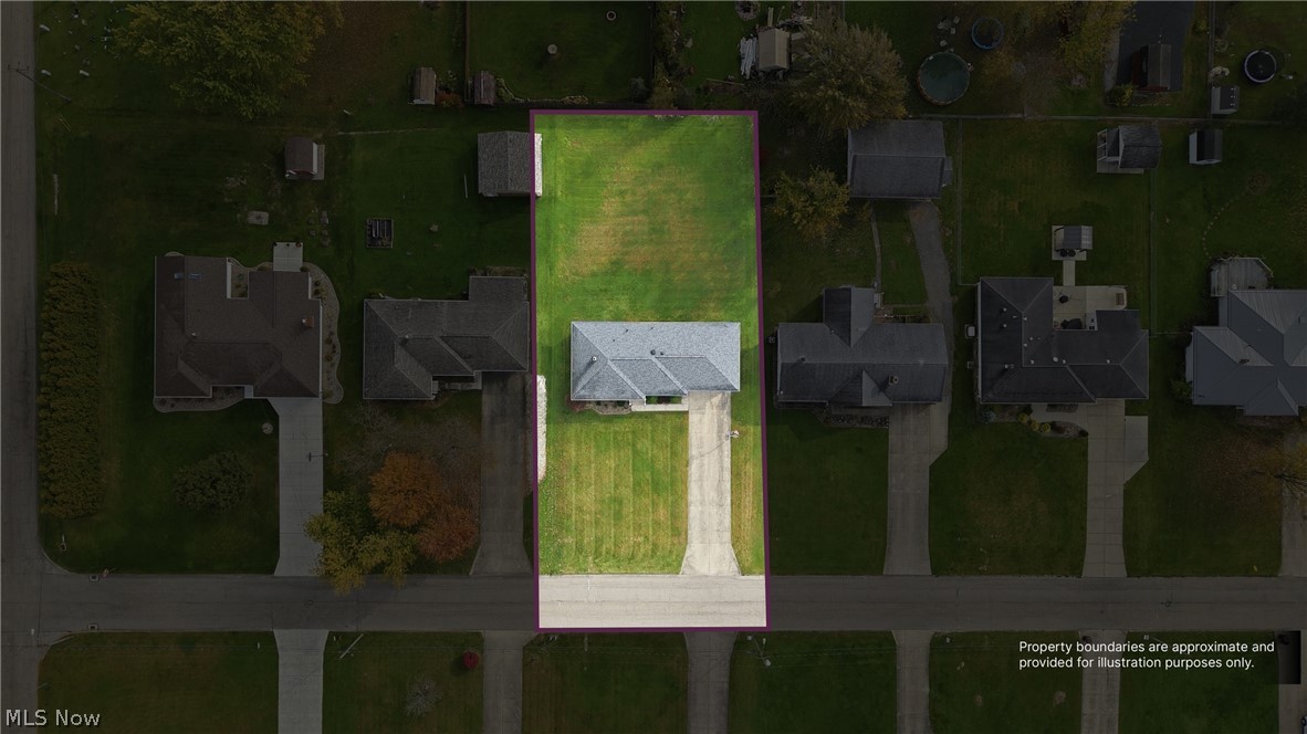 5172 Calla Avenue NW Warren OH 44483