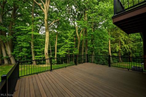 6567 Queens Way Brecksville OH 44141