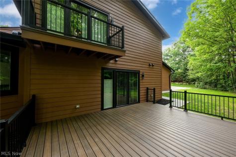 6567 Queens Way Brecksville OH 44141