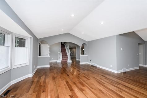 6567 Queens Way Brecksville OH 44141