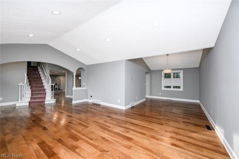 6567 Queens Way Brecksville OH 44141