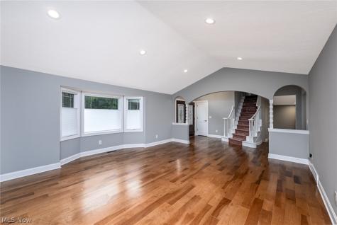 6567 Queens Way Brecksville OH 44141