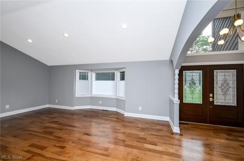 6567 Queens Way Brecksville OH 44141