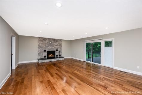6567 Queens Way Brecksville OH 44141