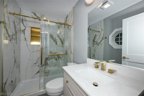 6567 Queens Way Brecksville OH 44141