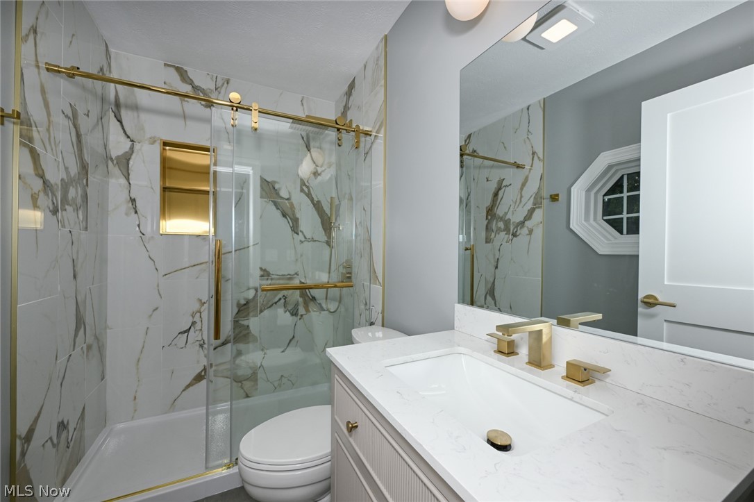 6567 Queens Way Brecksville OH 44141