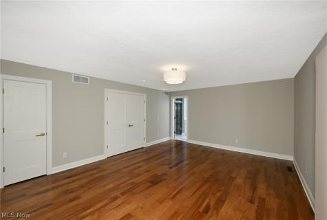 6567 Queens Way Brecksville OH 44141