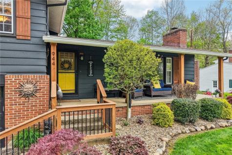 944 Wallwood Drive Copley OH 44321