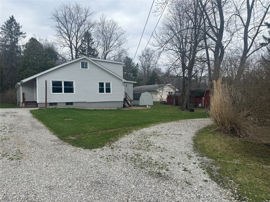 111 Goredon Drive Chardon OH 44024