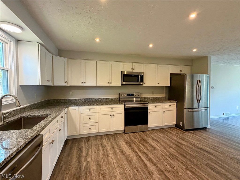 111 Goredon Drive Chardon OH 44024