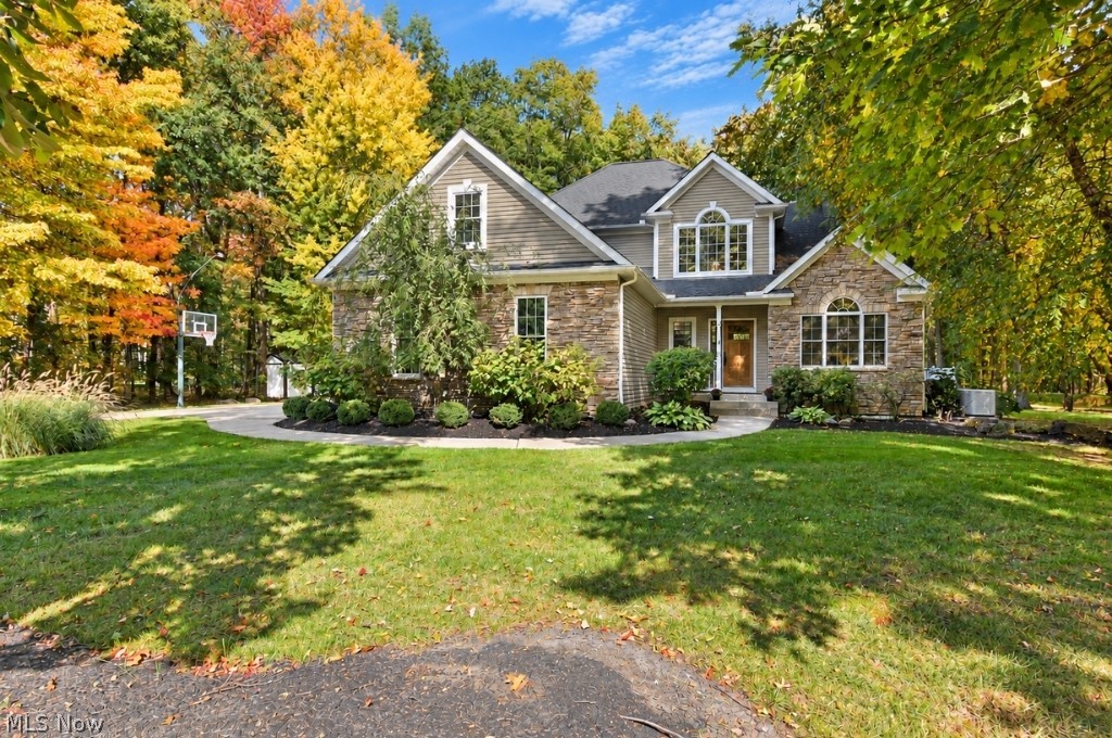 13537 Shirley Drive Leroy OH 44077