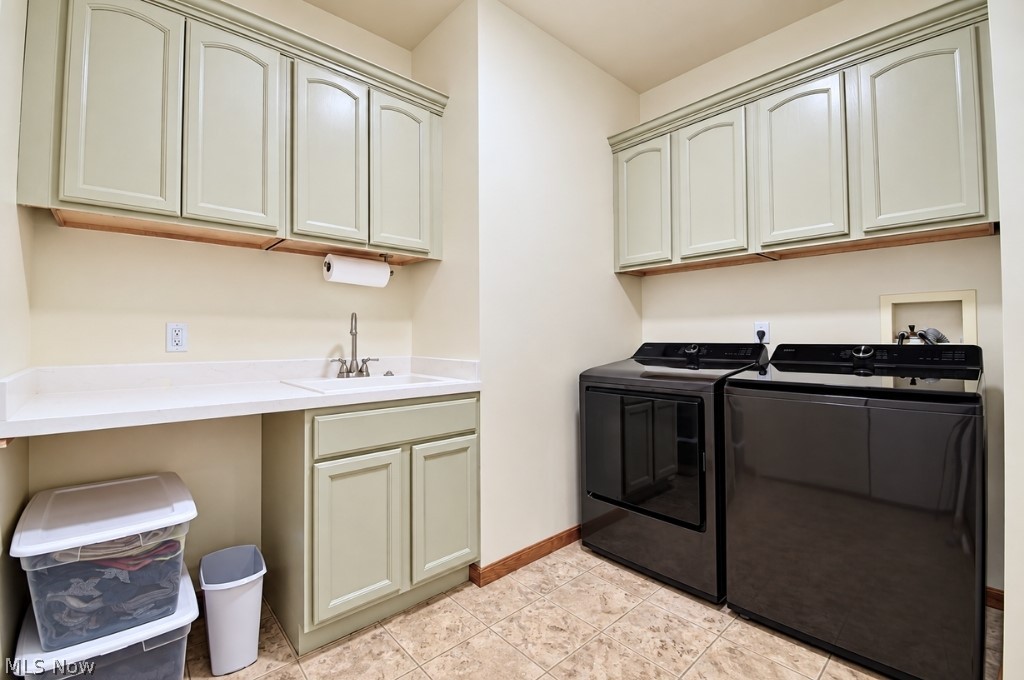 13537 Shirley Drive Leroy OH 44077